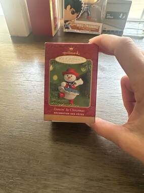 2000 Hallmark Keepsake Ornament Dancin' In Christmas Snowgirl Cowgirl